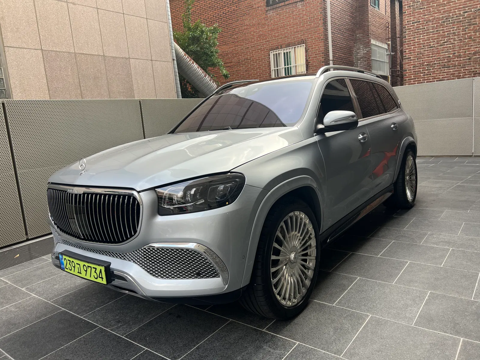 Mercedes-Maybach GLS GLS600 4MATIC (X167) 2023 — photo 1 sur 18