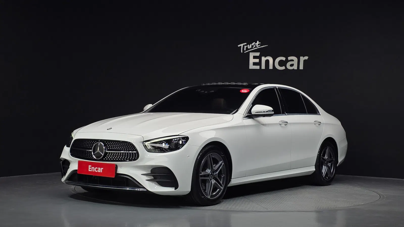 Mercedes-Benz Classe E AMG Line · E250 (W213) 2023 — photo 1 sur 20
