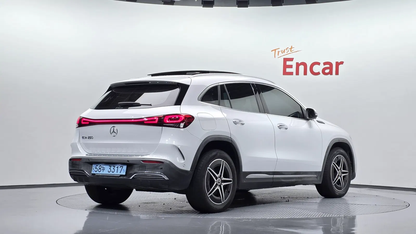 Mercedes-Benz EQA AMG Package · EQA250 Plus (H243) 2022 — photo 1 sur 32