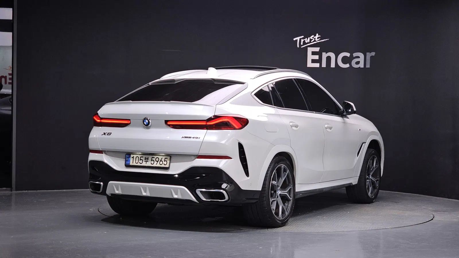BMW X6 (G06) xDrive40i M Sport 2021 — photo 1 sur 32