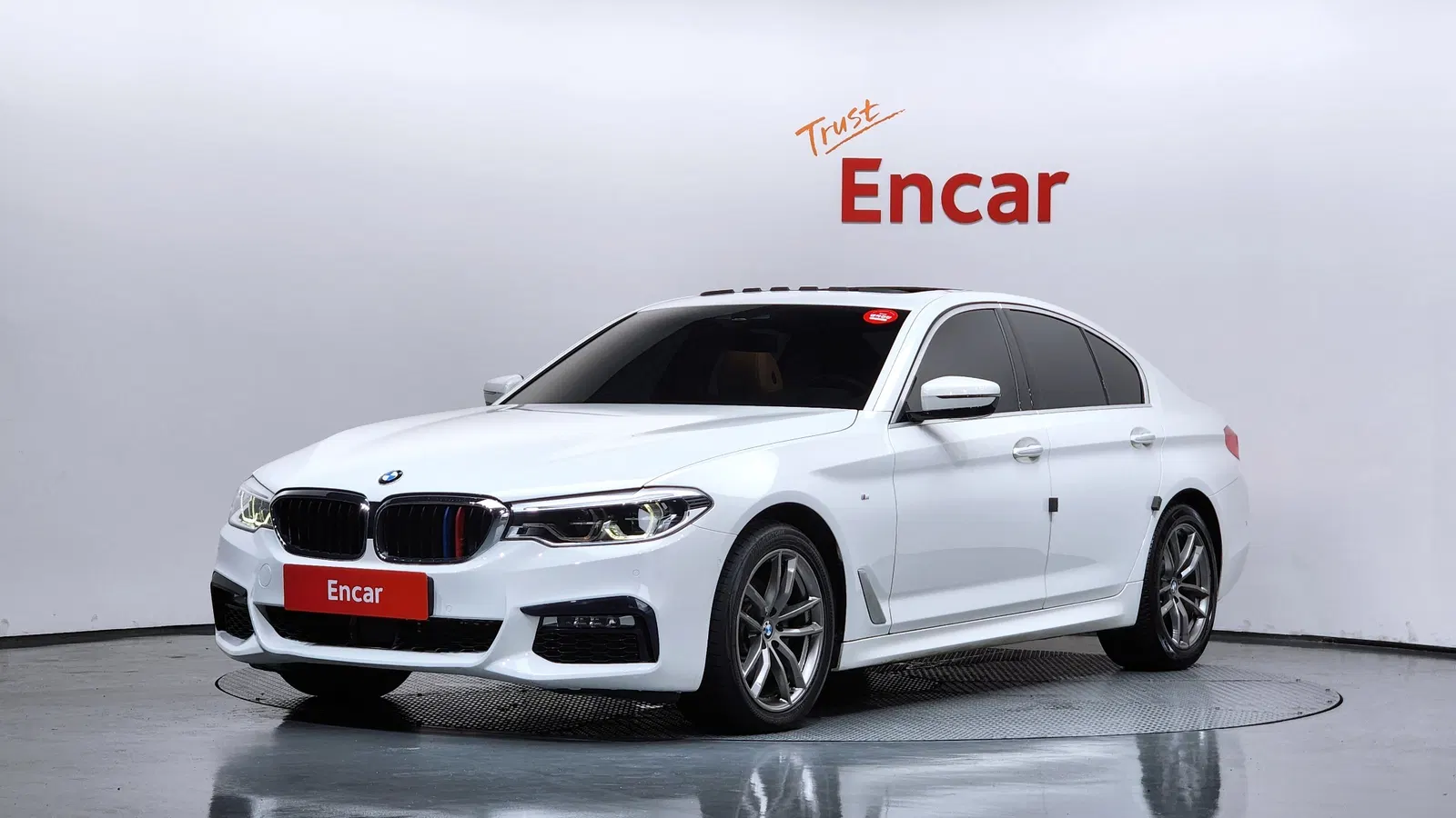 BMW Série 5 (G30) 520d xDrive M Sport 2018 — photo 1 sur 39