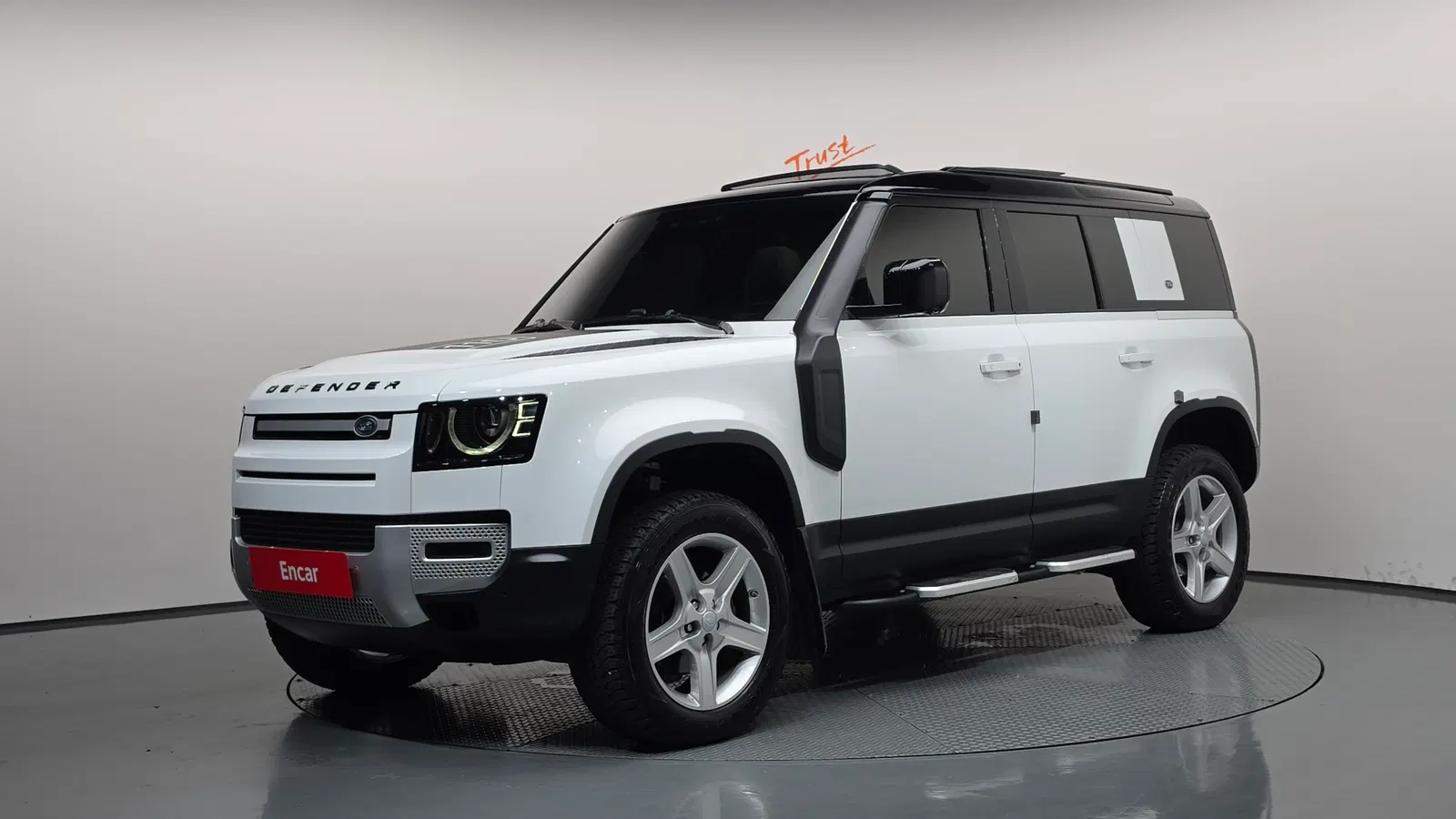 Land Rover Defender (L663) 110 D240 SE 2020 — photo 1 sur 20