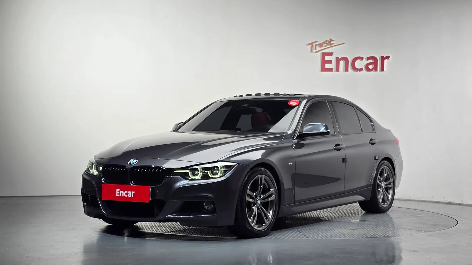 BMW Série 3 (F30) 330i M Sport Shadow 2018 — photo 1 sur 31