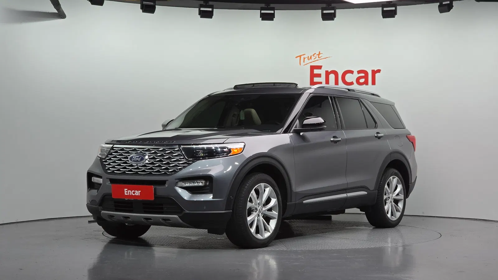Ford Explorer 6e génération 3.0 Platinum 4WD 2022 — photo 1 sur 31