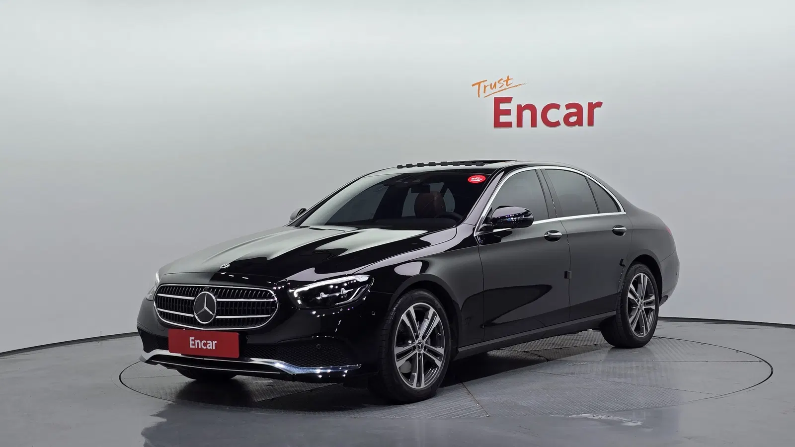 Mercedes-Benz Classe E E250 Avantgarde (W213) 2023 — photo 1 sur 34