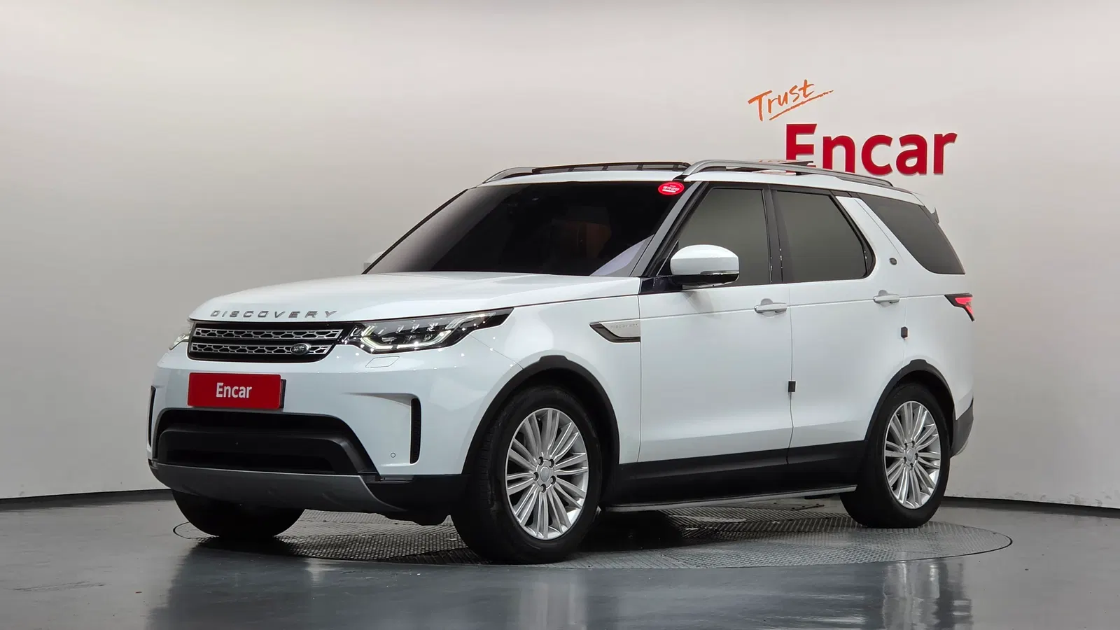 Land Rover Discovery 5 3.0 TD6 HSE Luxury 2018 — photo 1 sur 20