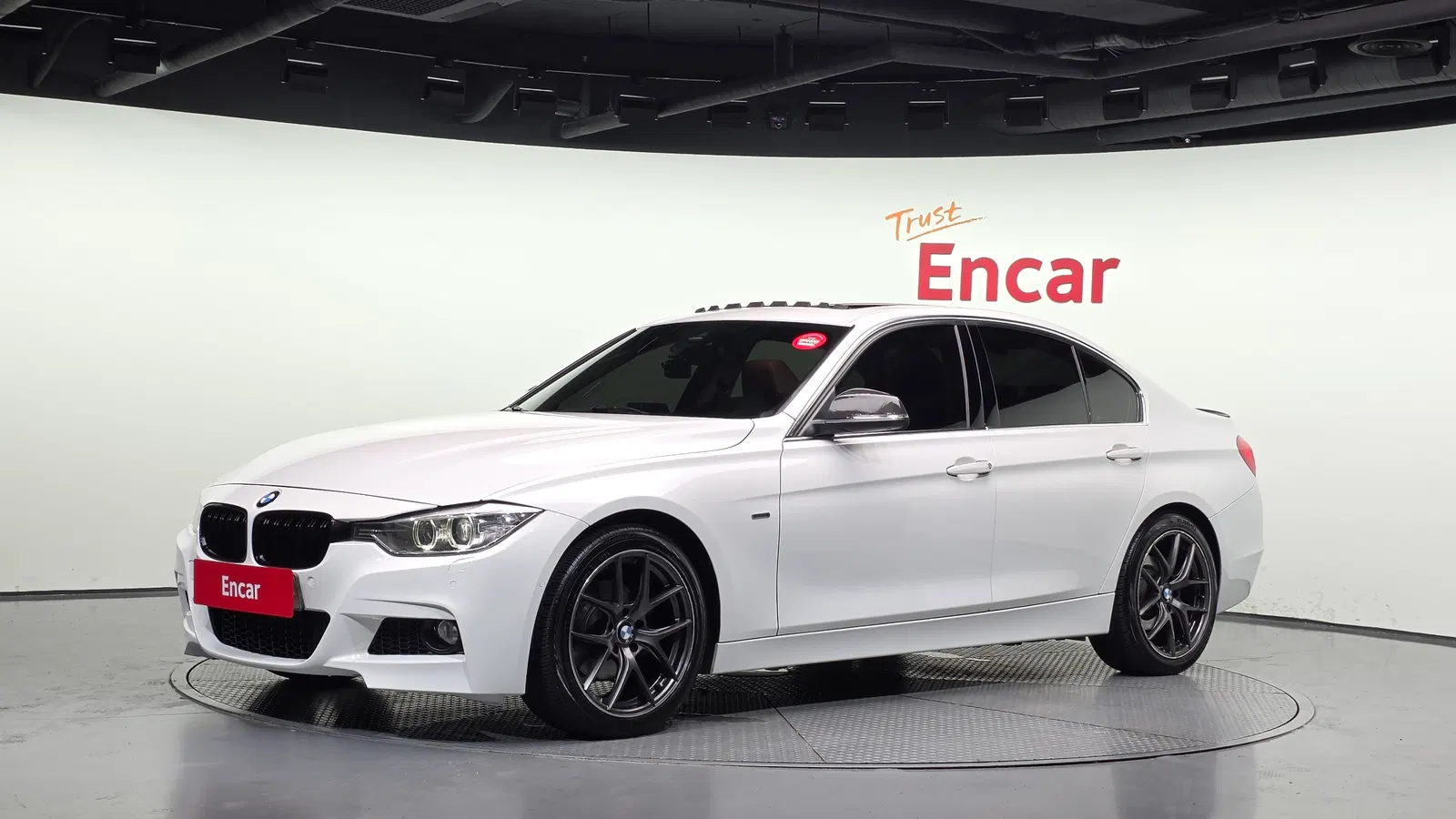 BMW Série 3 (F30) 320d Luxury 2014 — photo 1 sur 20