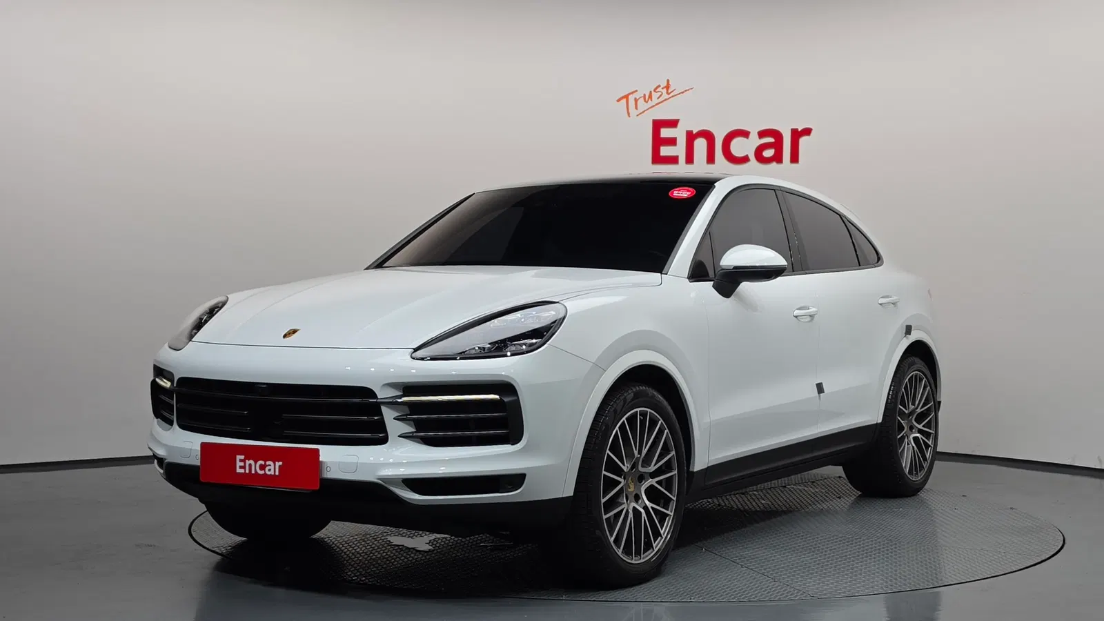 Porsche Cayenne (PO536) 3.0 Coupé Platinum Edition 2023 — photo 1 sur 36
