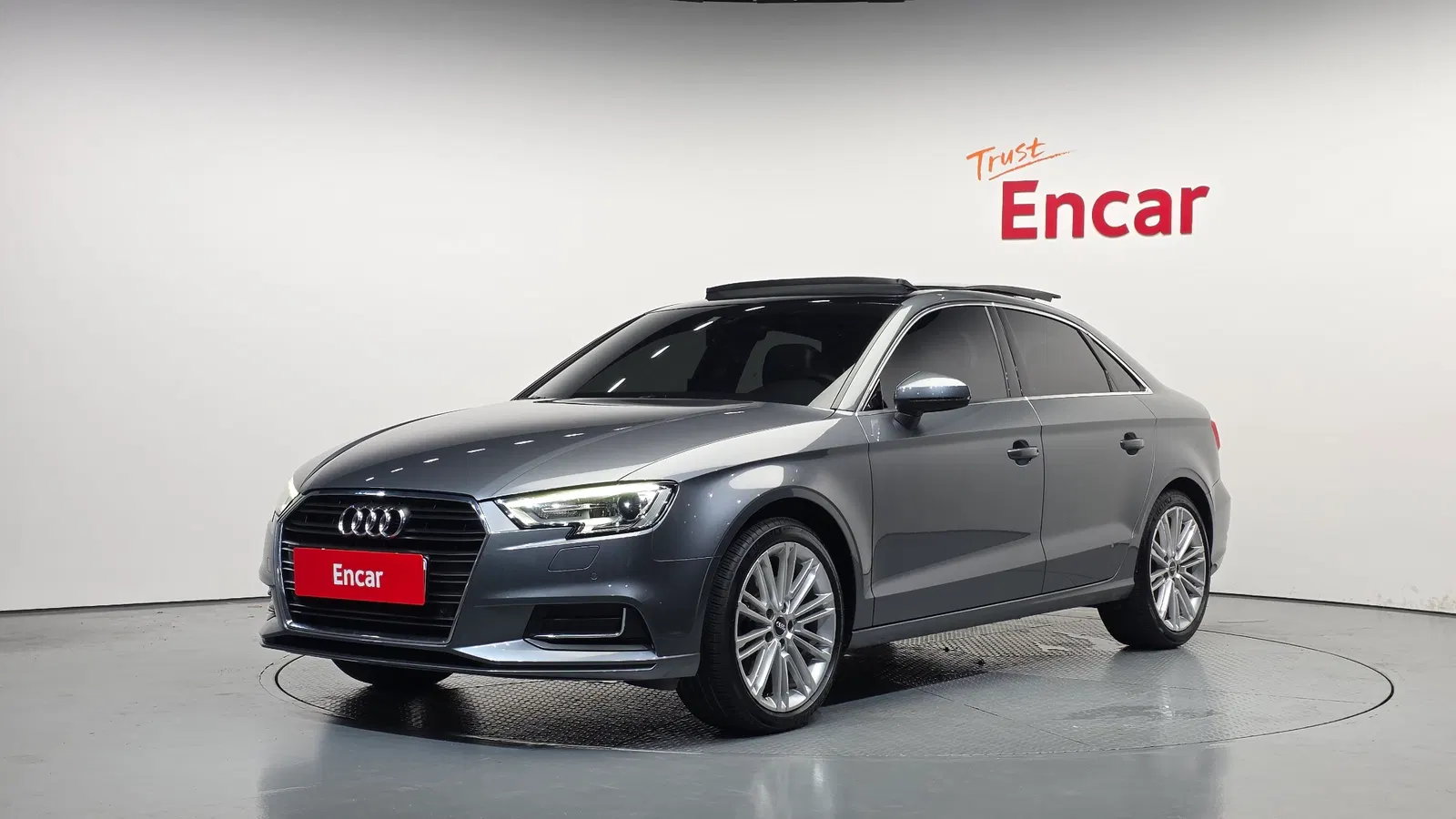 Audi A3 40 TFSI 2018 — photo 1 sur 20