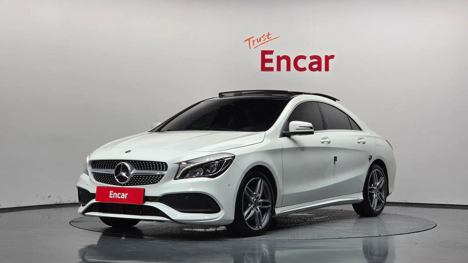 Mercedes-Benz CLA AMG Line · CLA220 (C117) 2018 — photo 1 sur 8
