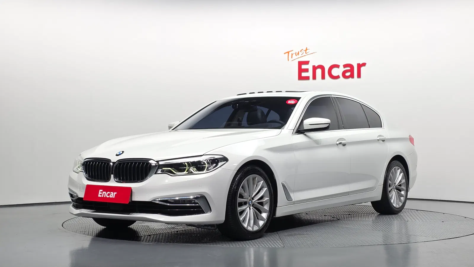 BMW Série 5 (G30) 520d Luxury Special Edition 2018 — photo 1 sur 31