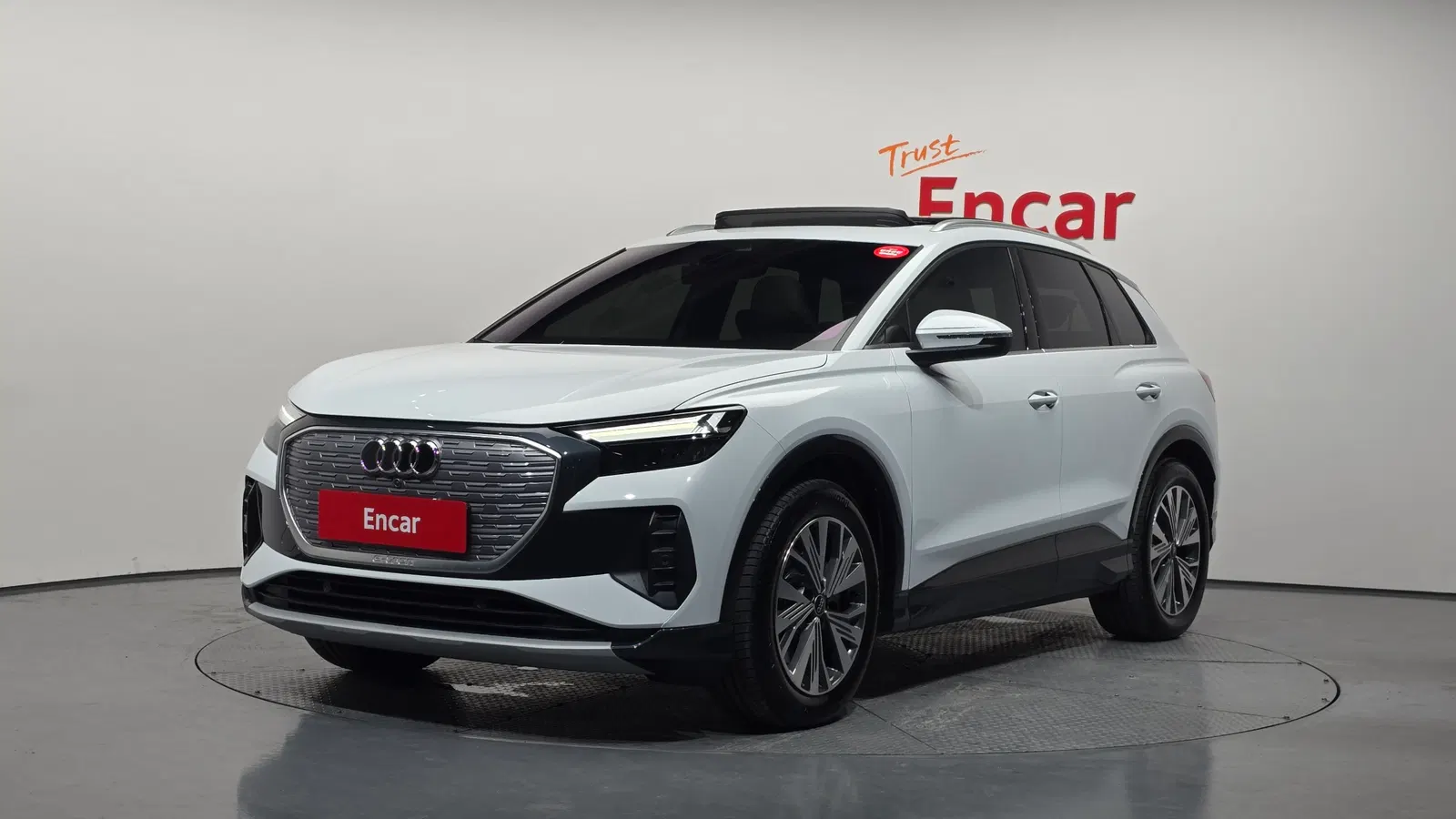 Audi Q4 e-tron (F4) 45 2025 — photo 1 sur 20