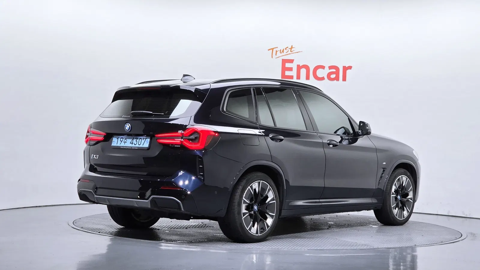 BMW iX3 M Sport 2022 — photo 1 sur 8