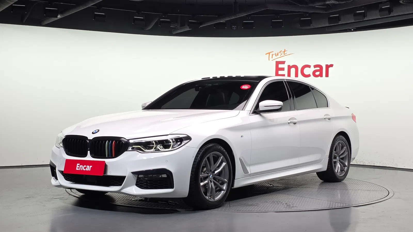 BMW Série 5 (G30) 520d xDrive M Sport Plus 2018 — photo 1 sur 37