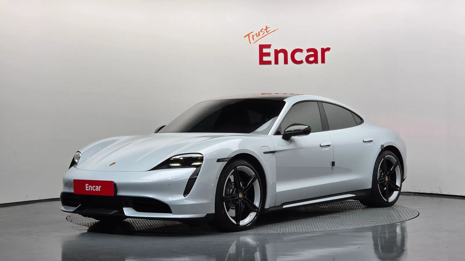 Porsche Taycan Turbo 2021 — photo 1 sur 20