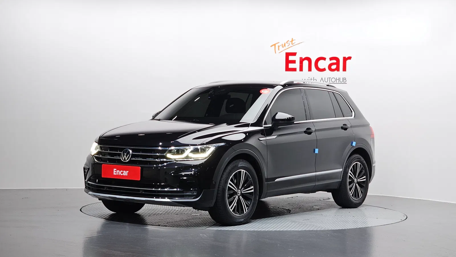 Volkswagen Tiguan 2e génération 2.0 TDI Premium 2022 — photo 1 sur 30
