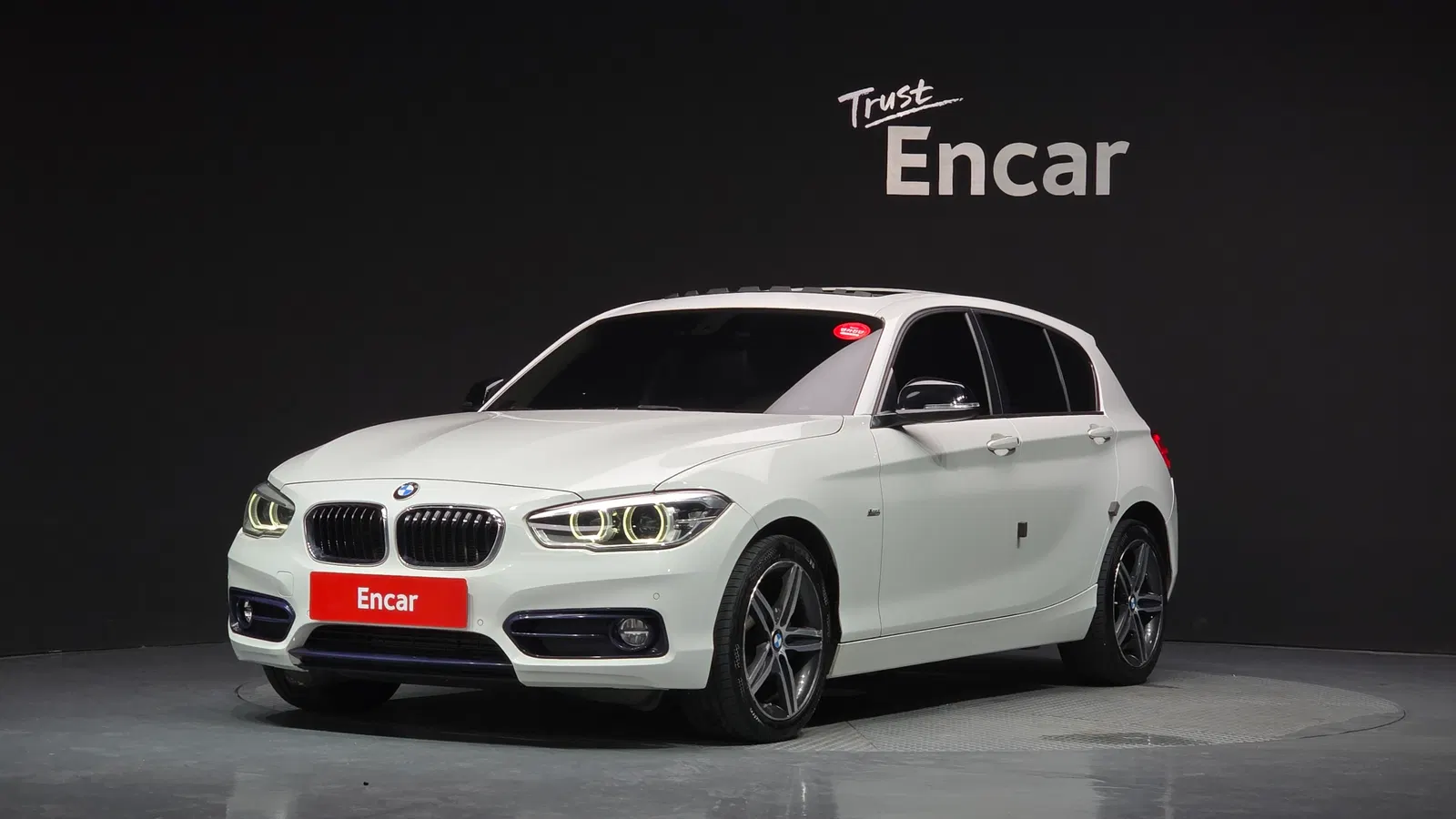 BMW Série 1 (F20) 118d Joy 5 portes 2017 — photo 1 sur 31