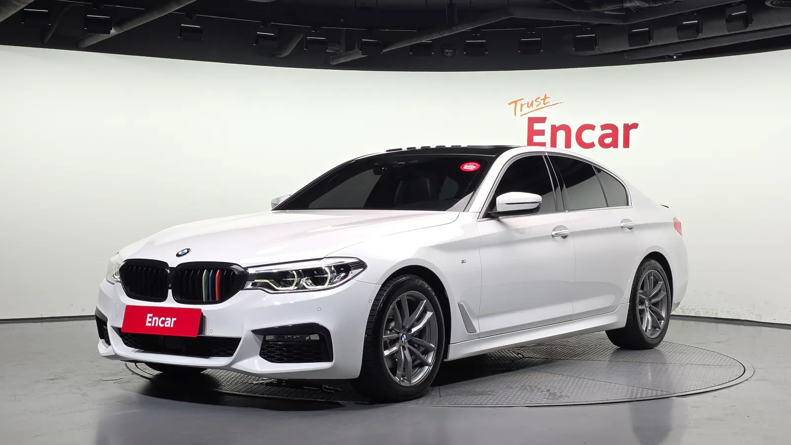 BMW Série 5 (G30) 520d xDrive M Sport Plus 2018 — photo 1 sur 37