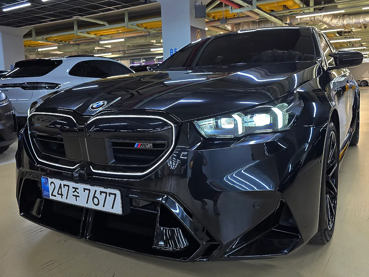 BMW M5 (G90) M5 Sedan 2025 — photo 1 sur 26