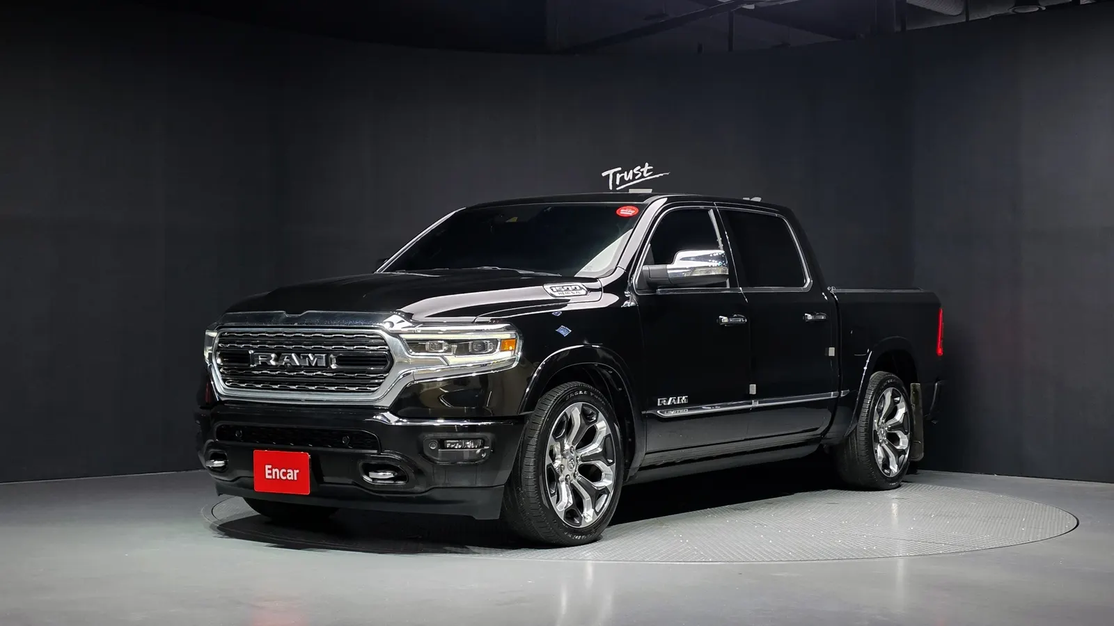Dodge RAM Pickup 5.7 2019 — photo 1 sur 31