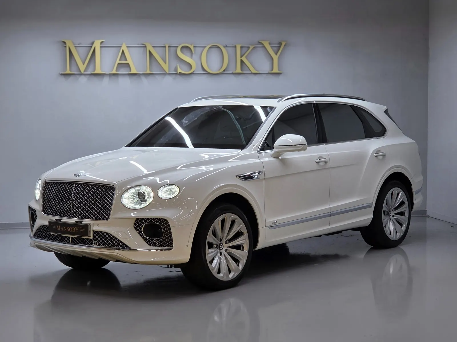 Bentley Bentayga 4.0 V8 2021 — photo 1 sur 26