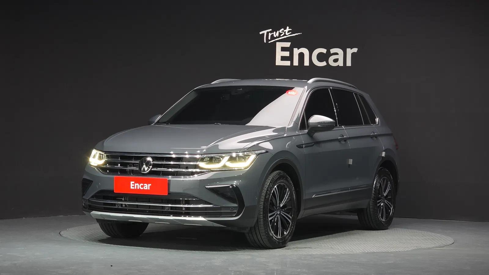 Volkswagen Tiguan 2e génération 2.0 TDI Premium 2023 — photo 1 sur 20