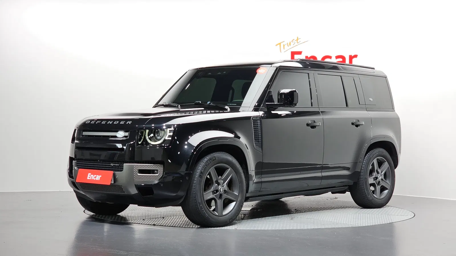 Land Rover Defender (L663) 110 P300 X-Dynamic SE 2022 — photo 1 sur 30