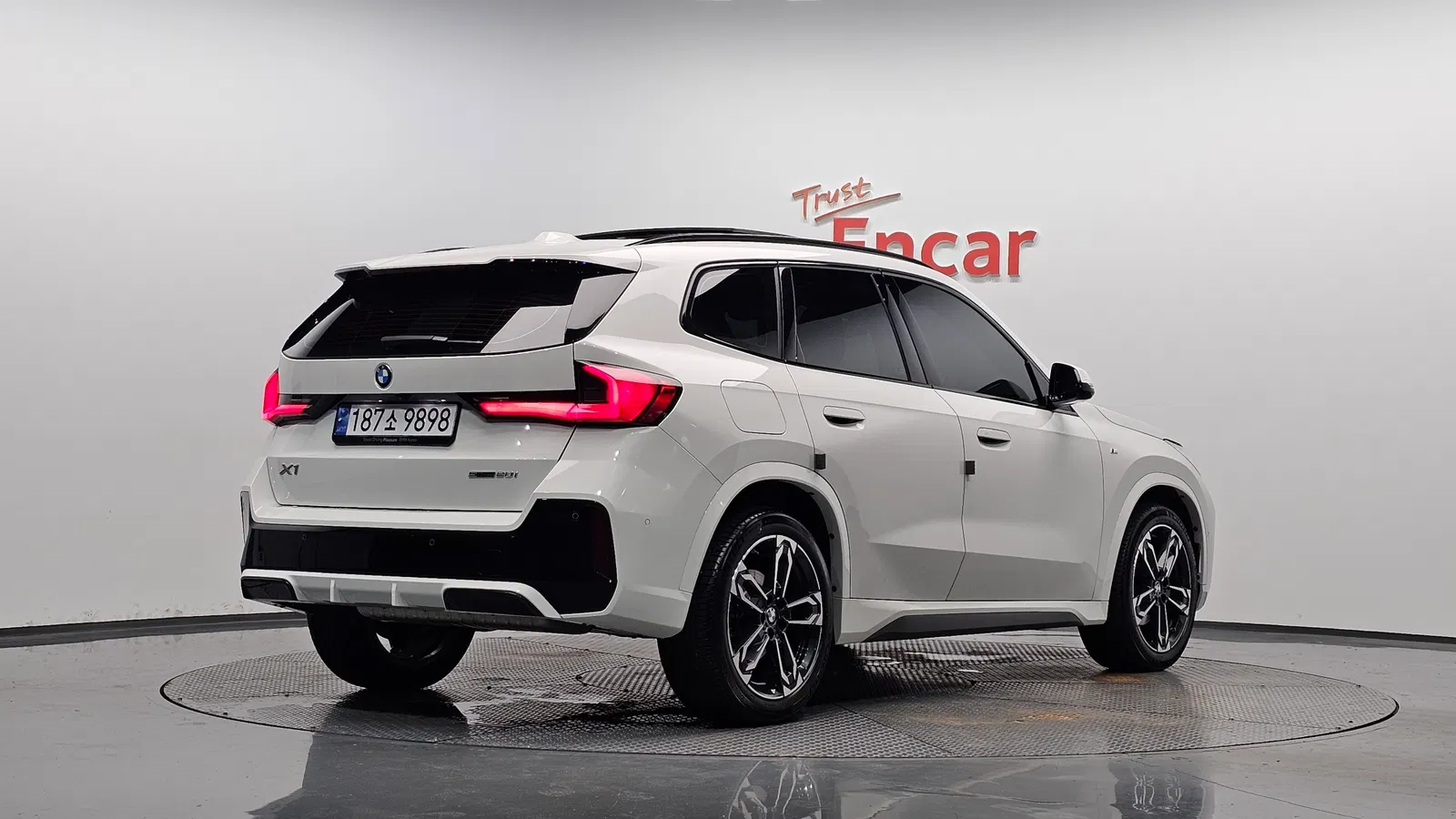 BMW X1 (U11) sDrive 20i M Sport 2024 — photo 1 sur 34