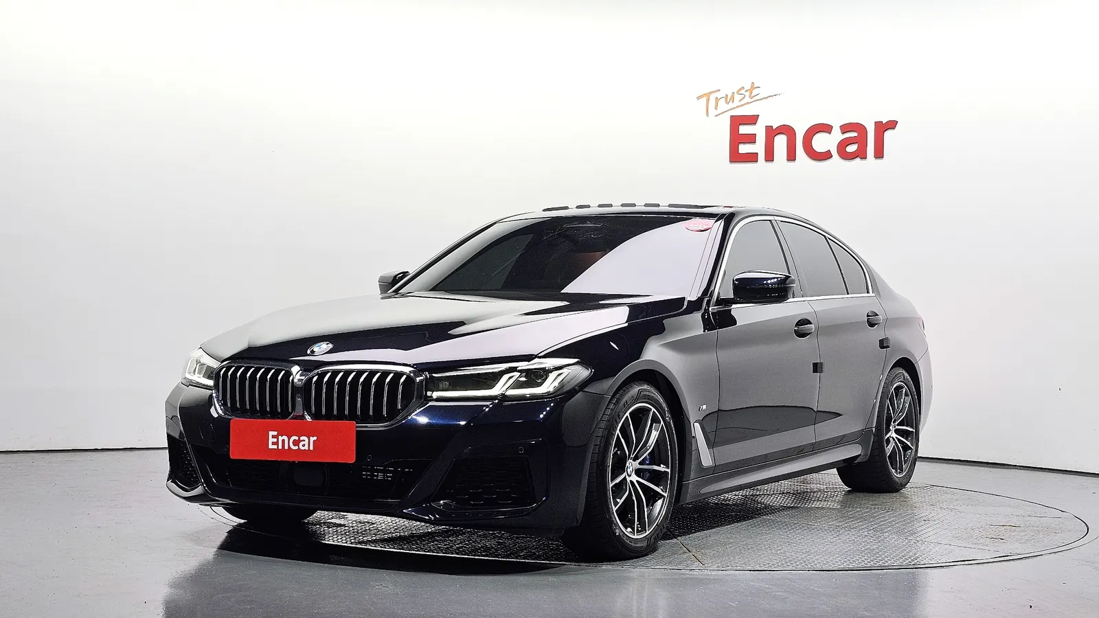 BMW Série 5 (G30) 520i M Sport 2022 — photo 1 sur 37