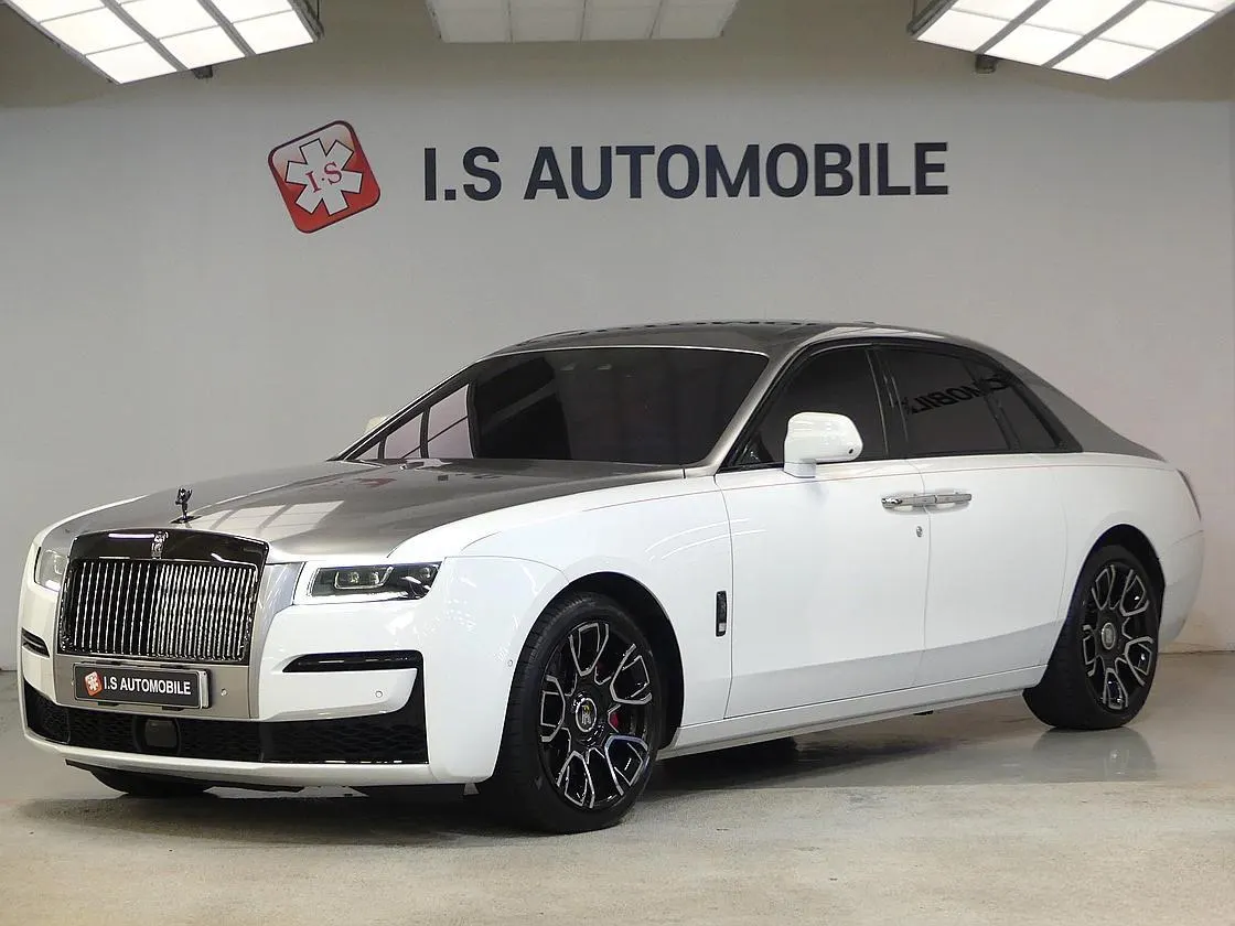 Rolls-Royce Ghost 2e génération 6.7 V12 Black Badge 2023 — photo 1 sur 26