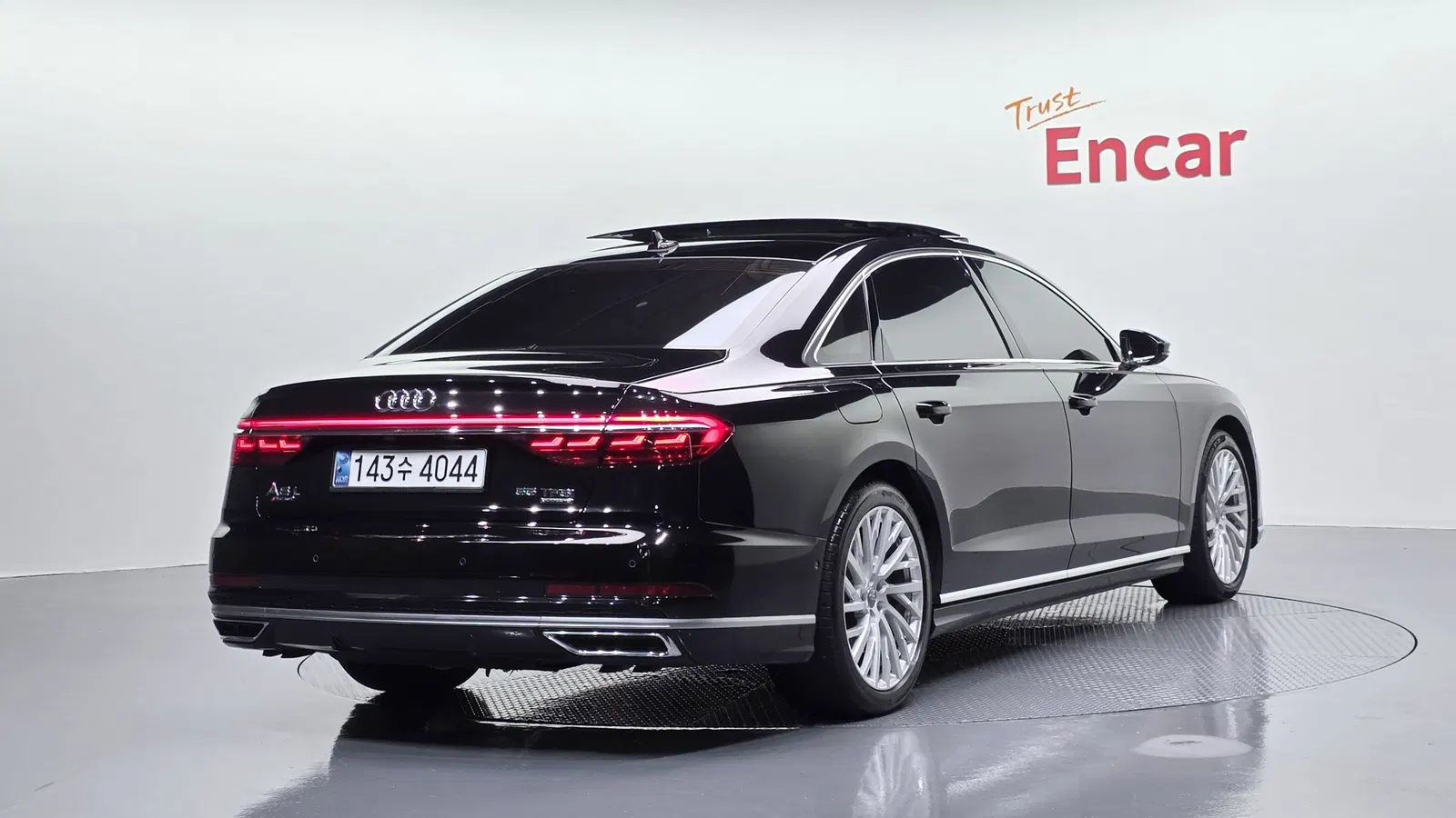 Audi A8 (D5) 55 TFSI Quattro LWB 2020 — photo 1 sur 34