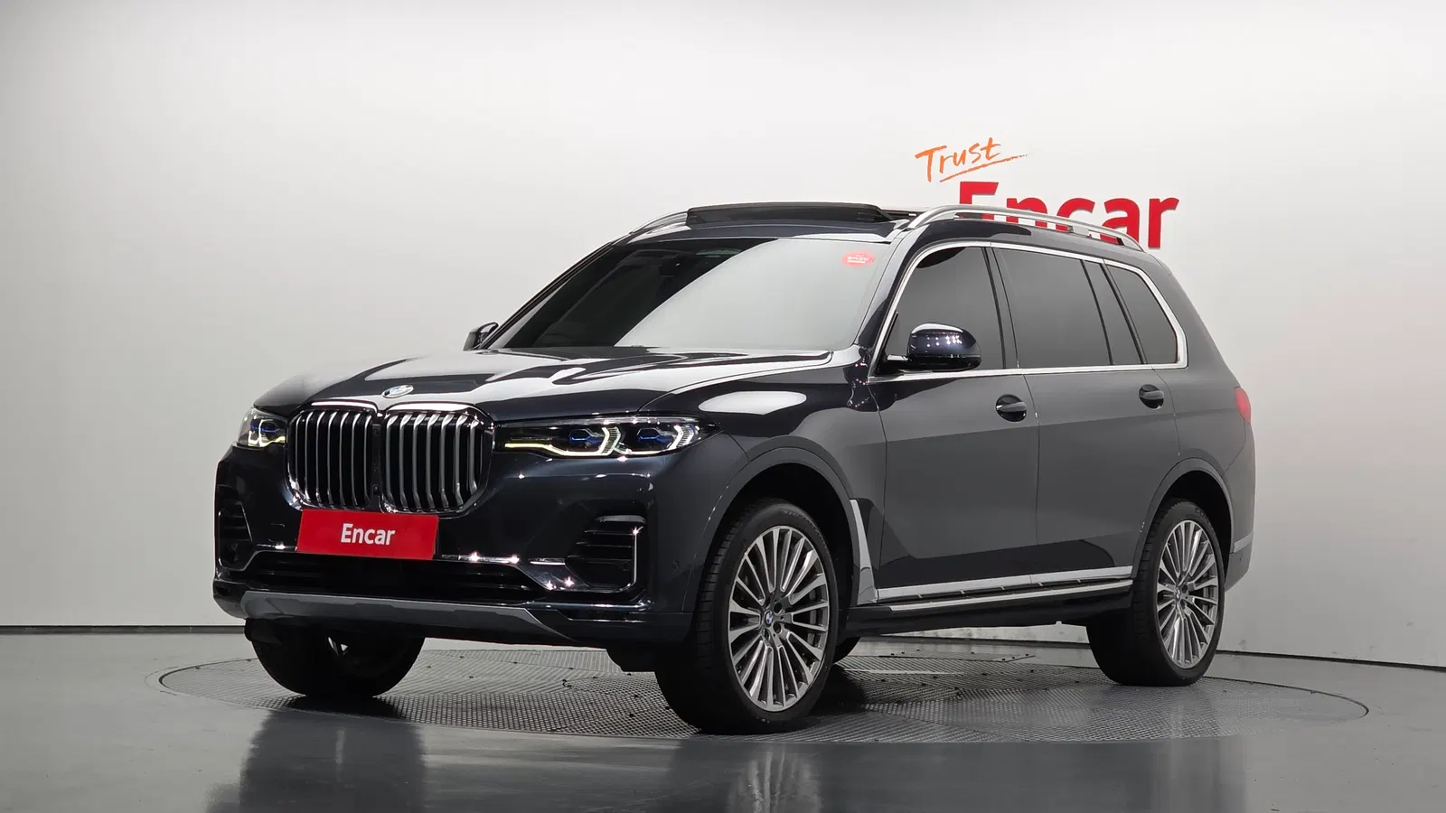 BMW X7 (G07) xDrive 40i Design Pure Excellence 6 places 2021 — photo 1 sur 32