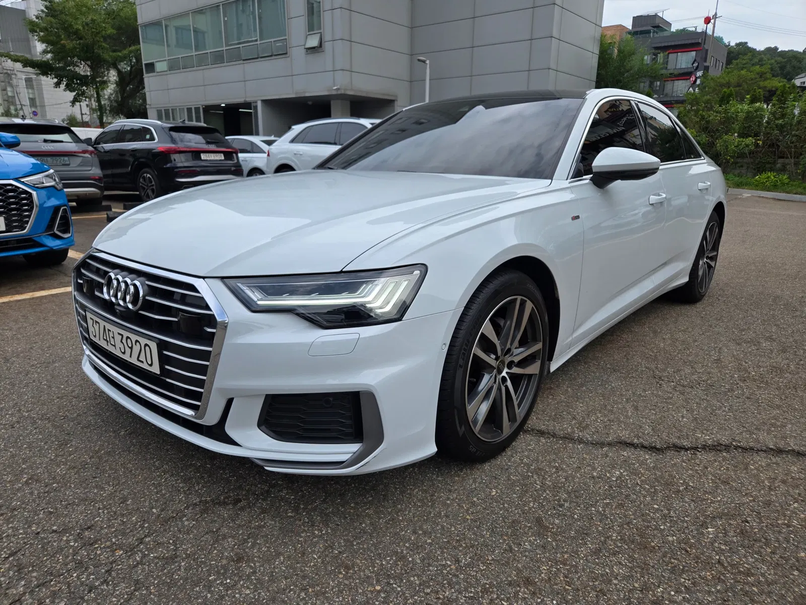 Audi A6 (C8) 40 TDI Premium 2023 — photo 1 sur 21