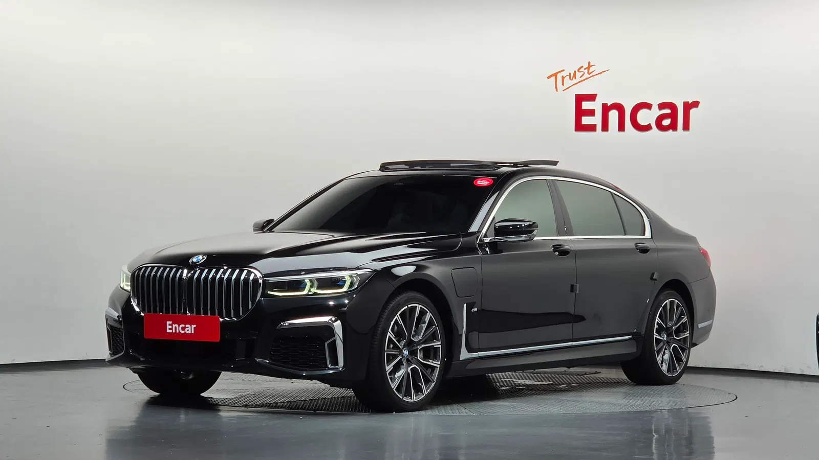 BMW Série 7 (G11) 745Le iPerformance M Sport 2020 — photo 1 sur 36