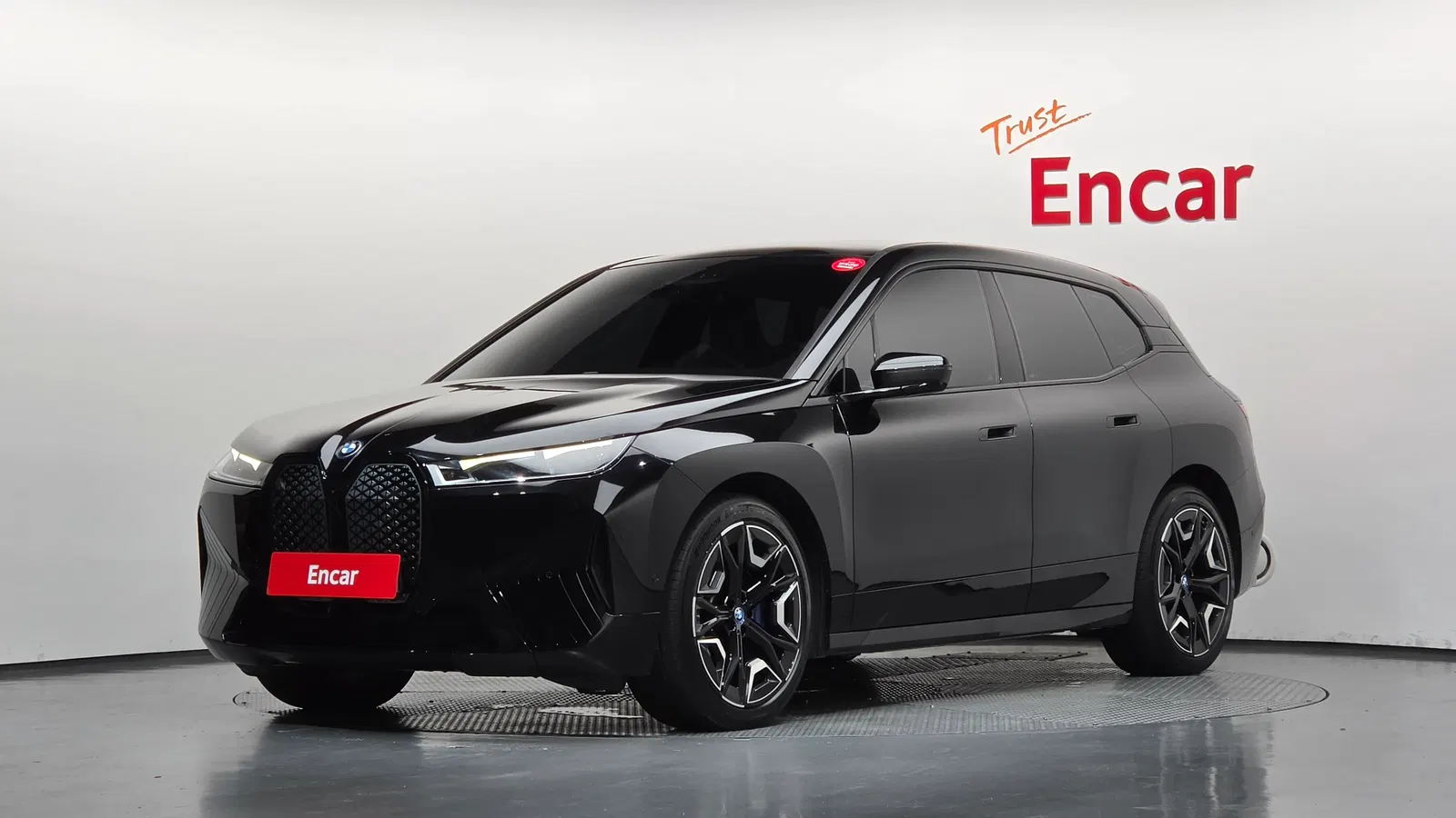BMW iX xDrive50 Sport Plus 2023 — photo 1 sur 41