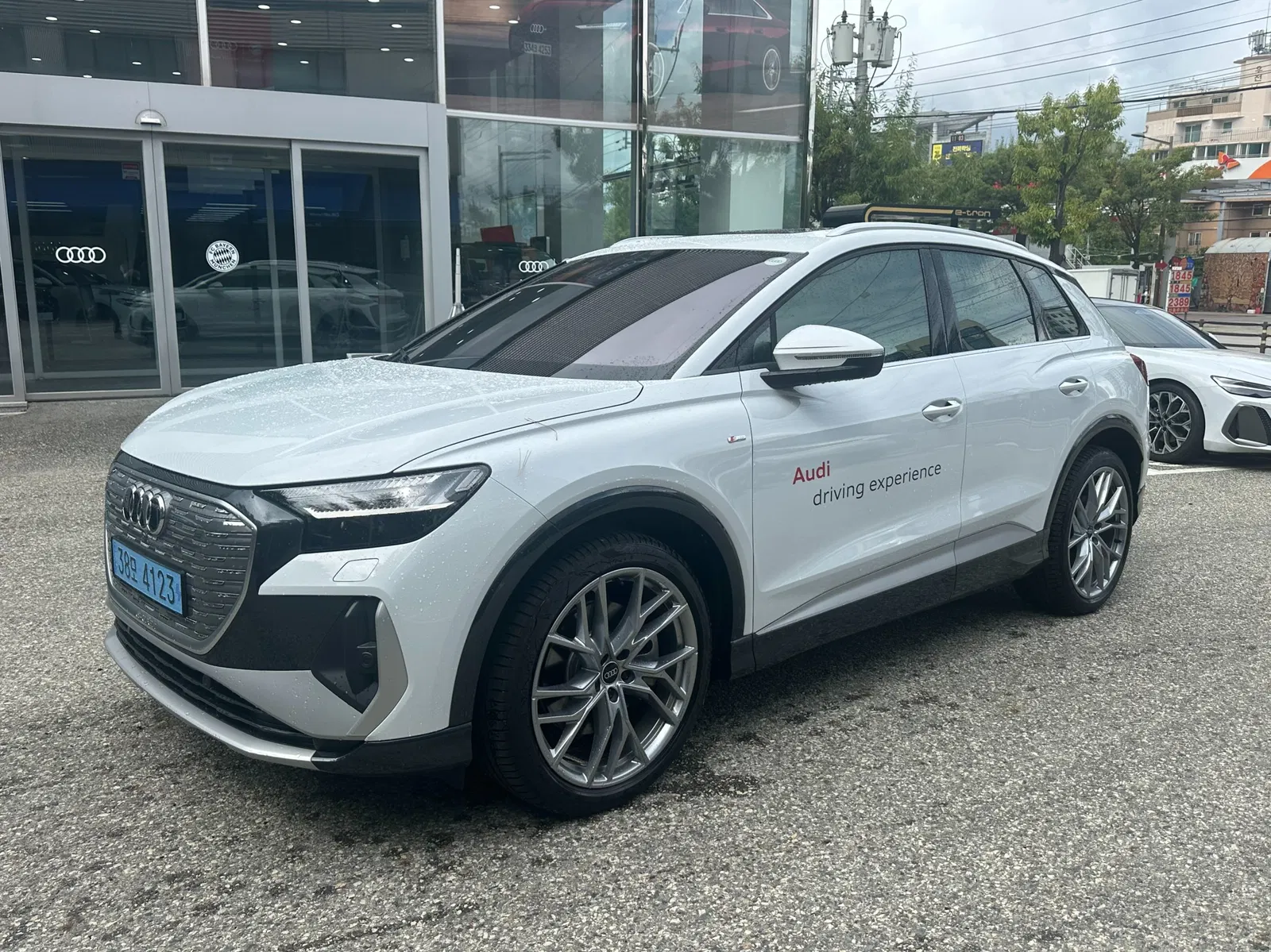 Audi Q4 e-tron (F4) 45 Premium 2026 — photo 1 sur 26