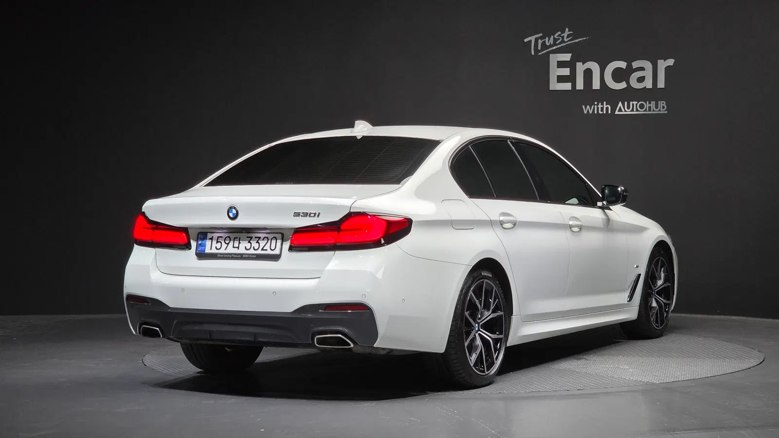 BMW Série 5 (G30) 530i M Sport 2023 — photo 1 sur 35