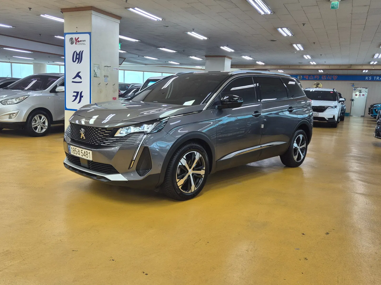 Peugeot 5008 2e génération 1.5 BlueHDi GT 2021 — photo 1 sur 23