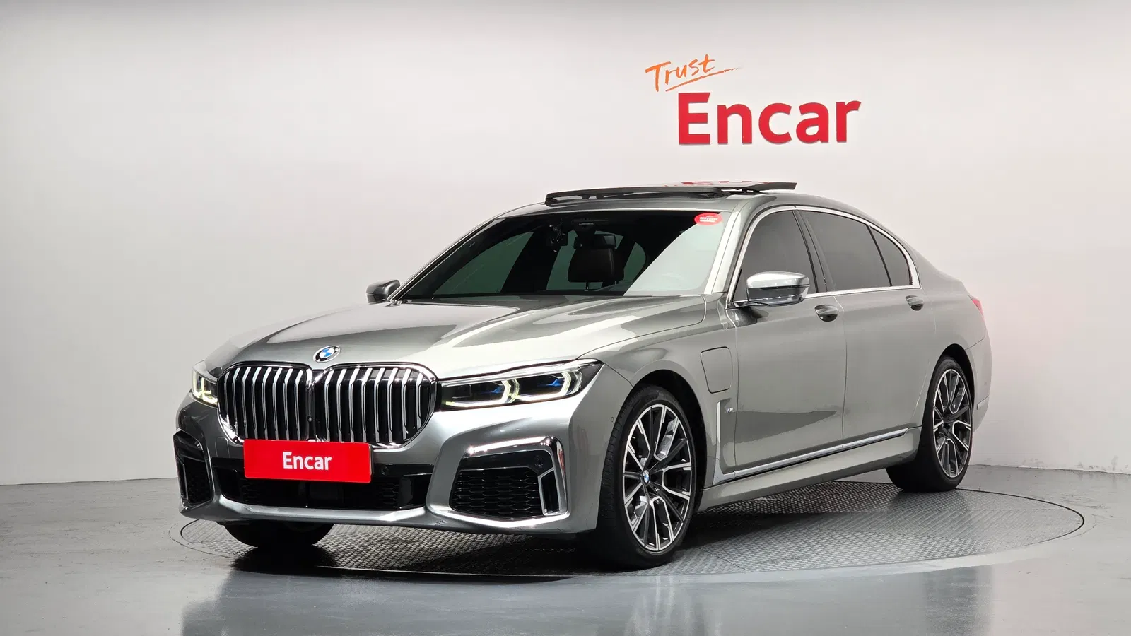 BMW Série 7 (G11) 745Le iPerformance M Sport 2021 — photo 1 sur 20