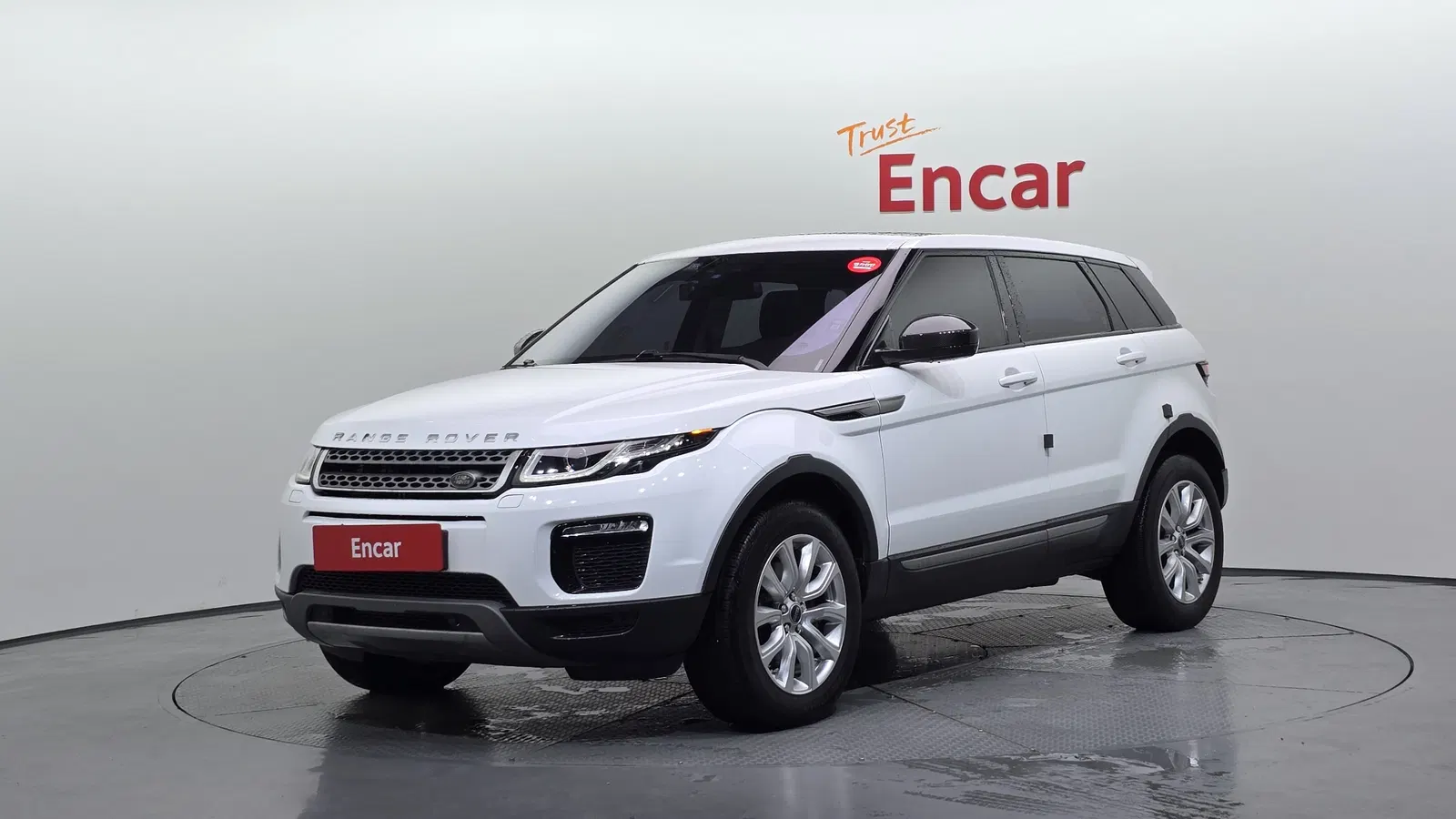 Land Rover Range Rover Evoque 2.0 TD4 SE 2018 — photo 1 sur 20