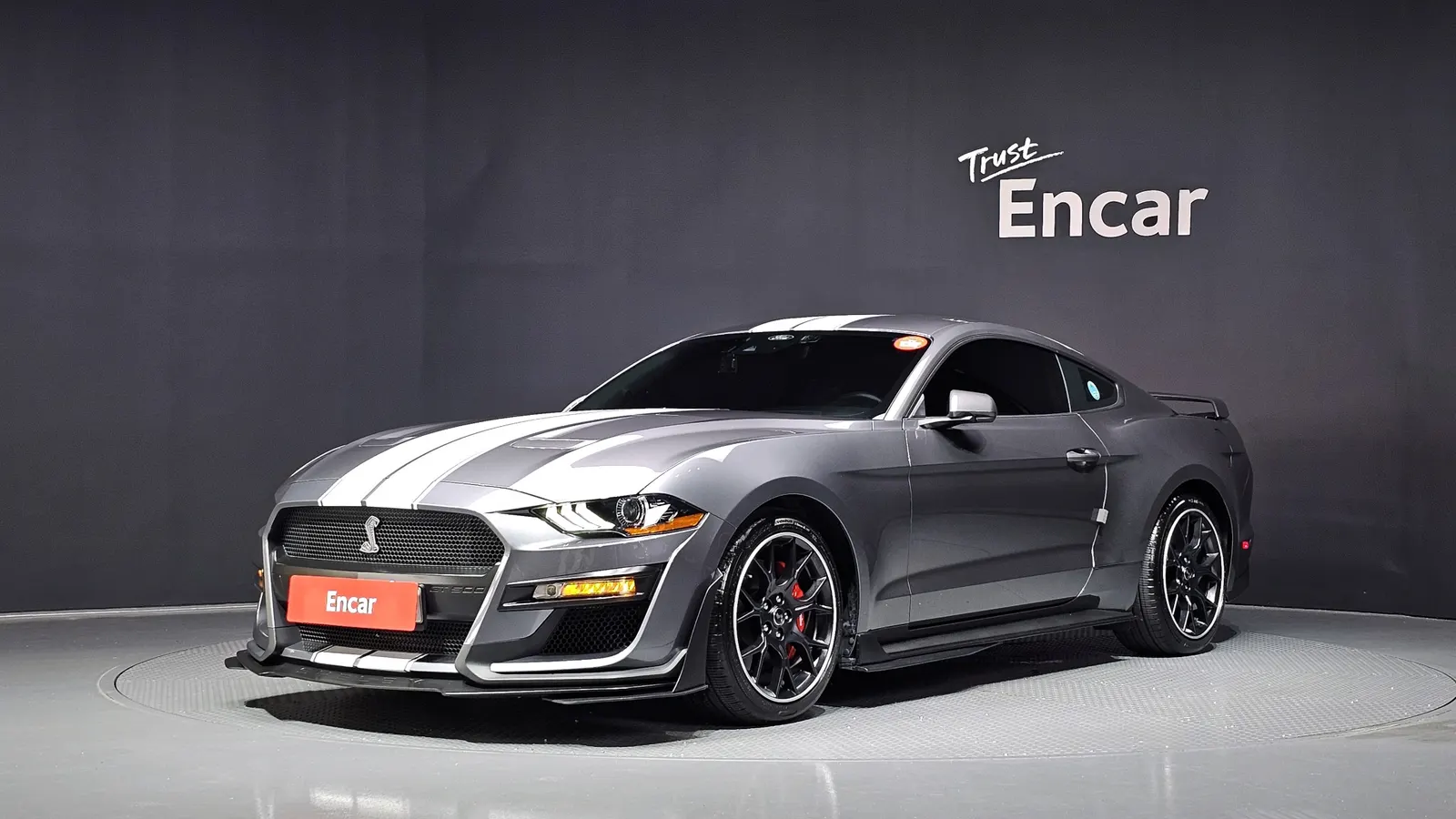 Ford Mustang Coupé 2021 — photo 1 sur 36