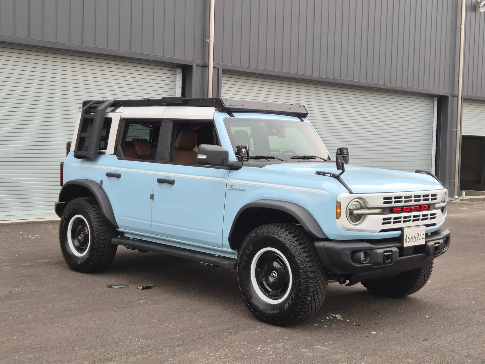 Ford Bronco 6e génération 2.7 First Edition 2023 — photo 1 sur 26