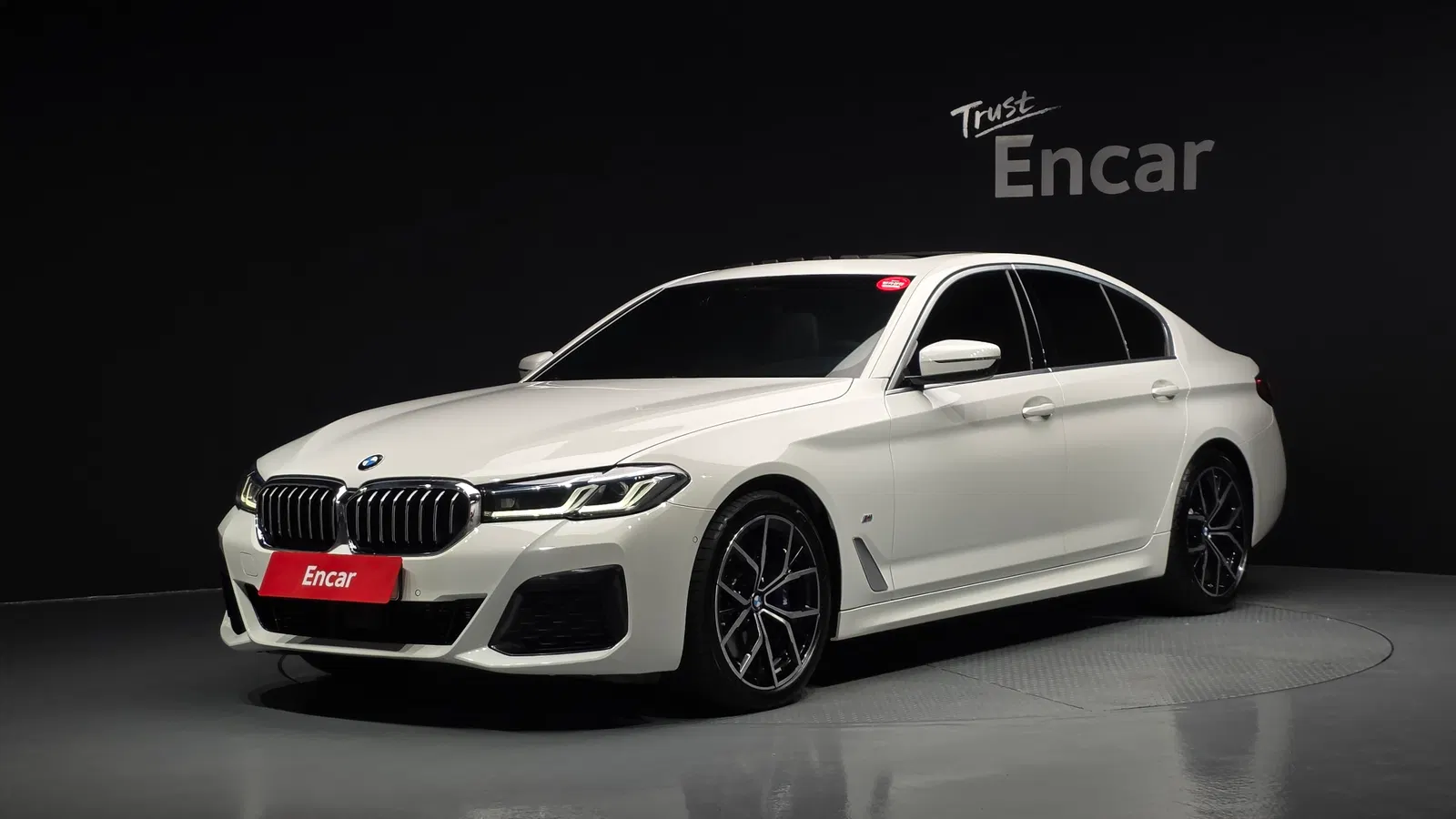 BMW Série 5 (G30) 530i xDrive M Sport 2023 — photo 1 sur 39