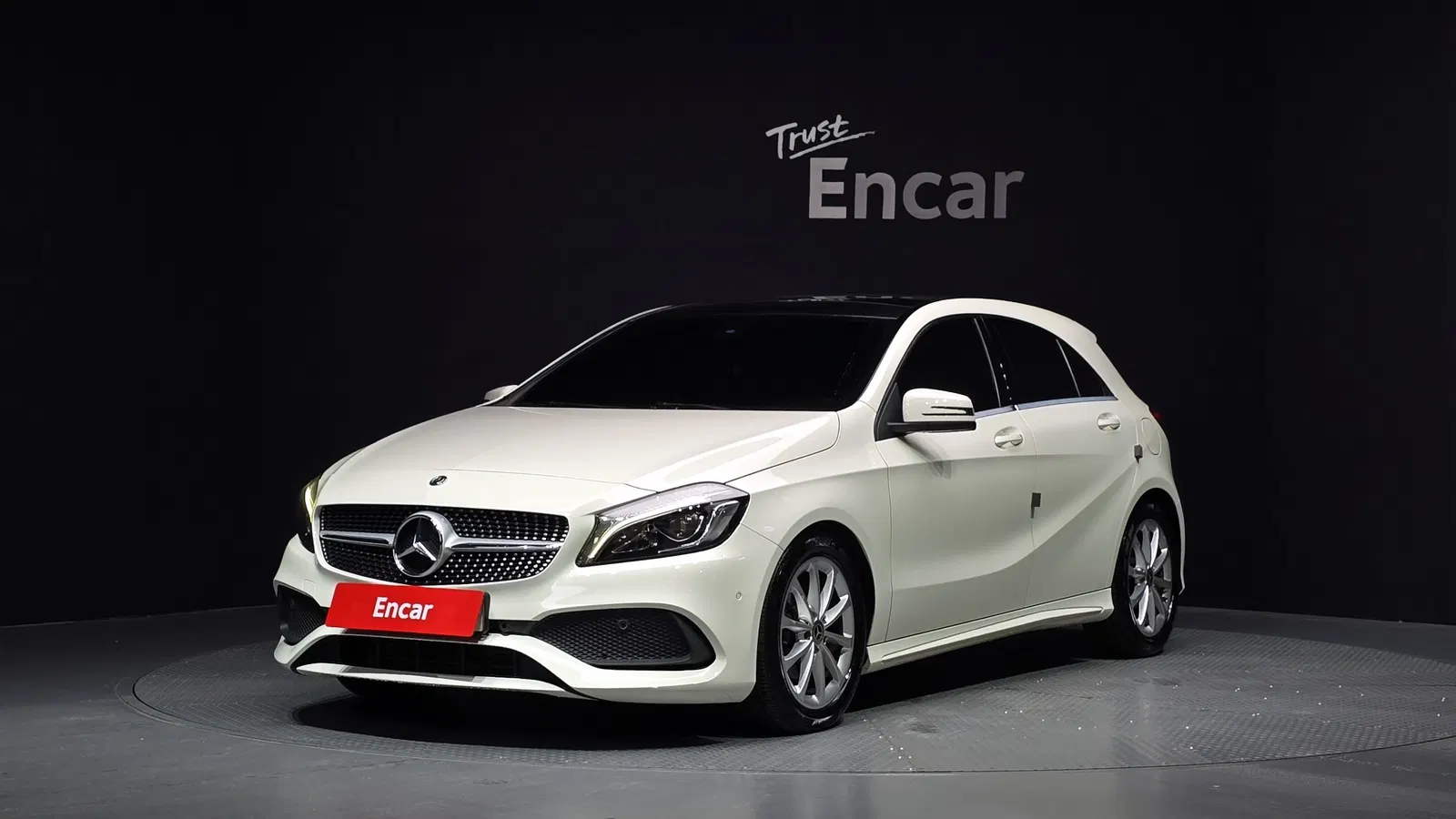 Mercedes-Benz Classe A AMG Line · A200 (W176) 2018 — photo 1 sur 20