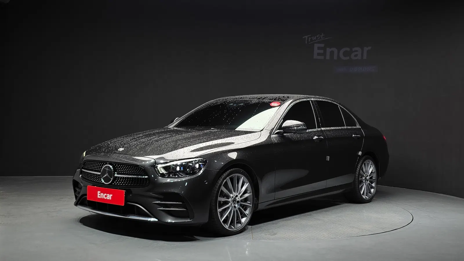 Mercedes-Benz Classe E AMG Line · E350 4MATIC (W213) 2021 — photo 1 sur 35