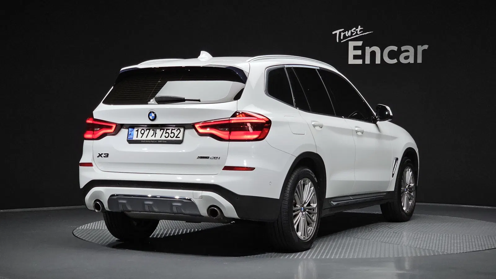 BMW X3 (G01) xDrive 20i Luxury 2021 — photo 1 sur 34