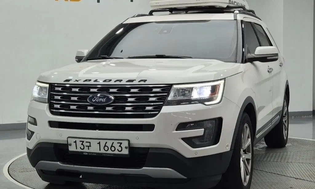 Ford Explorer 2.3 Limited 4WD 2017 — photo 1 sur 26