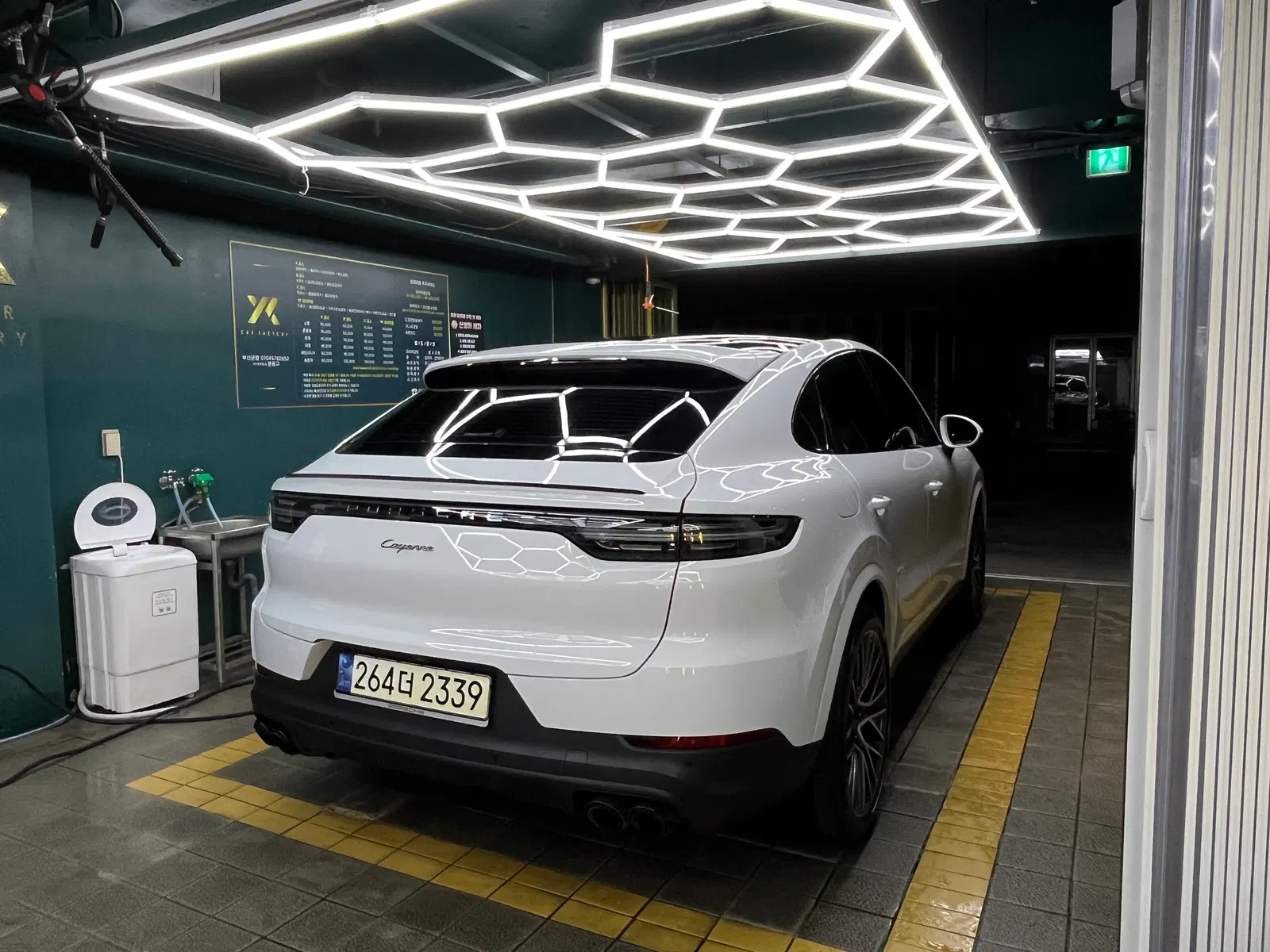 Porsche Cayenne (PO536) 3.0 Coupé 2021 — photo 1 sur 7