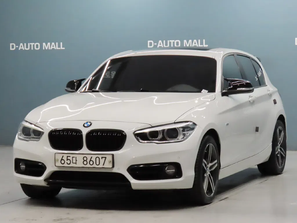 BMW Série 1 (F20) 118d Sport 5 portes 2017 — photo 1 sur 8