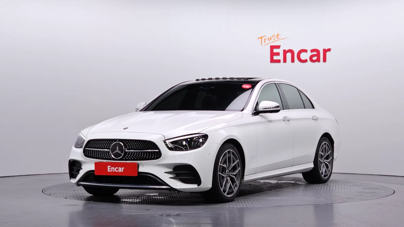 Mercedes-Benz Classe E AMG Line · E220d 4MATIC (W213) 2023 — photo 1 sur 8